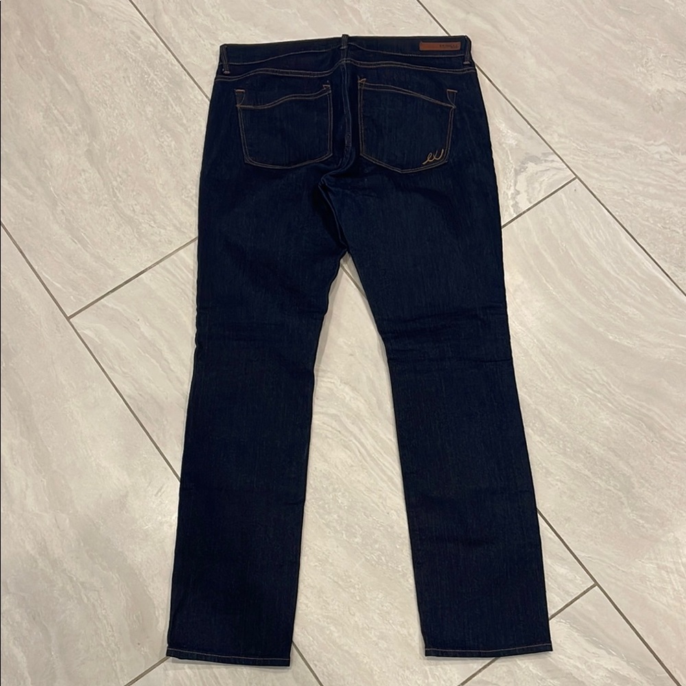 Express Women’s Dark Blue skinny mid rise Jeans size 12 NWOT